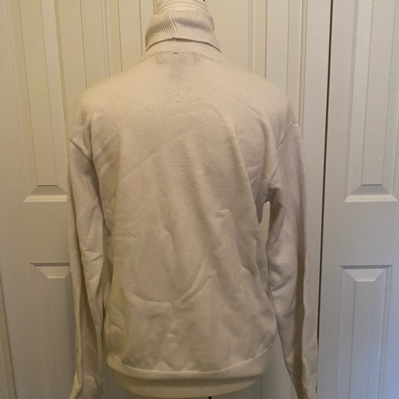 White turtle neck and leather jacket bundle - Picture 6 of 6